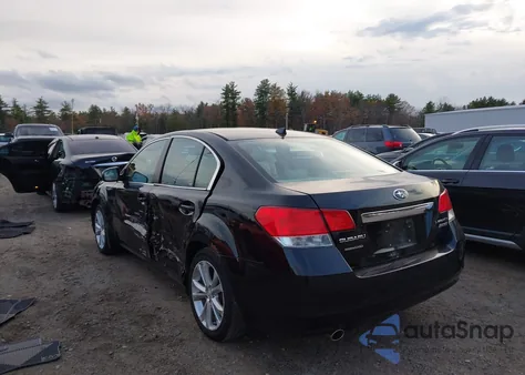 2014 Subaru Legacy 2.5I Limited z USA, uszkodzony, nr VIN 4S3BMBL6XE3008685